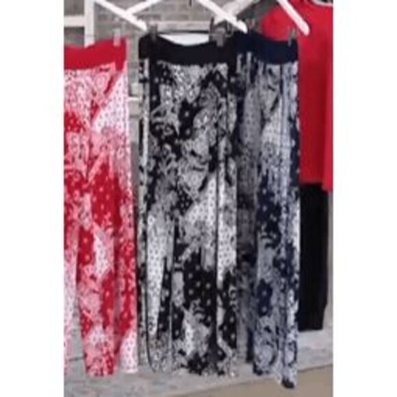 Susan Graver Women 2X Print Liquid Knit Wide Leg Palazzo Pants Black Stretch NWT - Picture 2 of 4